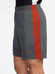 IJzeren grijs - Nike Dri-fit Academy trainingsshort - Image 5 of 9