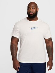Nike White Graphic Printed 100% Cotton T-Shirt - Image 1 of 5