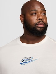 Nike White Graphic Printed 100% Cotton T-Shirt - Image 4 of 5