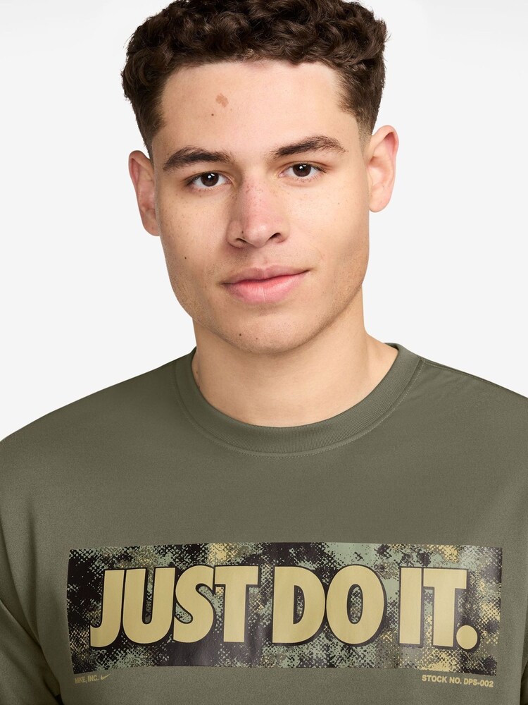 Nike Brown Dri-FIT Training T-Shirt - Image 3 of 3