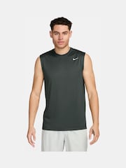 Vintage Grön - Nike Dri-FIT Legend träningsväst - Bild 1 av 4