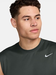 Vintage Grön - Nike Dri-FIT Legend träningsväst - Bild 3 av 4