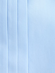 Light Blue Pleated Double Cuff 100% Cotton Dress Shirt With Cutaway Collar - Image 8 of 8