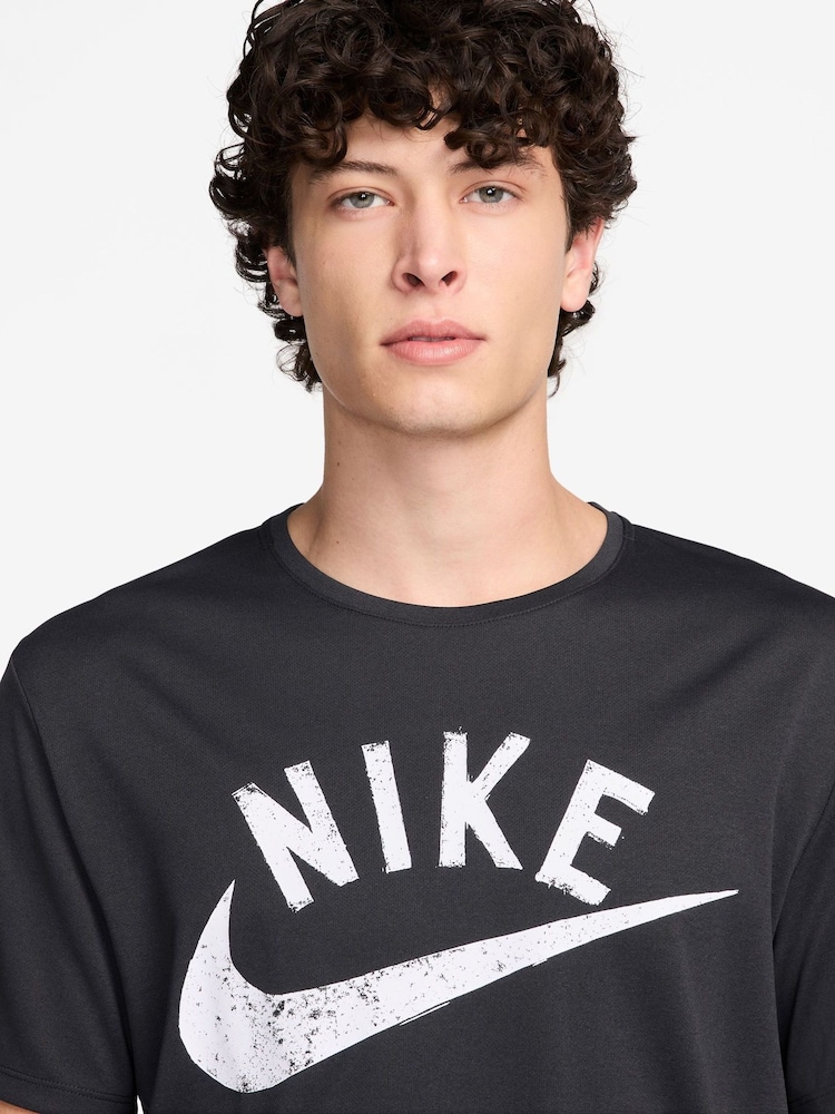 Nike Black Miler Swoosh Dri-FIT Short Sleeve Running Top - Image 3 of 3