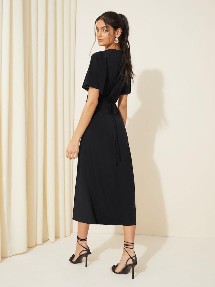Friends Like These Black Ruched Front Flutter Sleeve Midi Dress - Image 4 of 4 Friends Like These Black Ruched Front Flutter Sleeve Midi Dress - Image 4 of 4