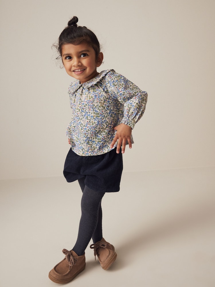 Marineblau mit floralem Muster - Set mit Bluse, Shorts und Strumpfhose aus 100% Baumwolle (3Monate-7Jahre) - Bild 1 von 8 Marineblau mit floralem Muster - Set mit Bluse, Shorts und Strumpfhose aus 100% Baumwolle (3Monate-7Jahre) - Bild 1 von 8