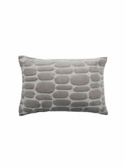 Voyage Lavender 40 x 60cm Boulder Velvet Cushion - Image 2 of 4