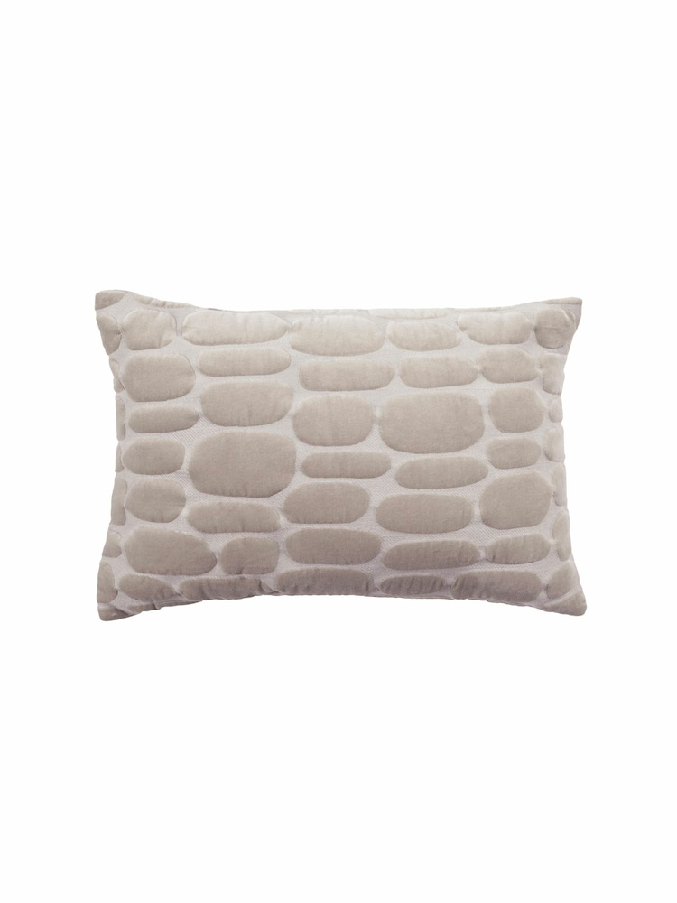 Voyage Quartz Cream 40 x 60cm Boulder Velvet Cushion - Image 2 of 4