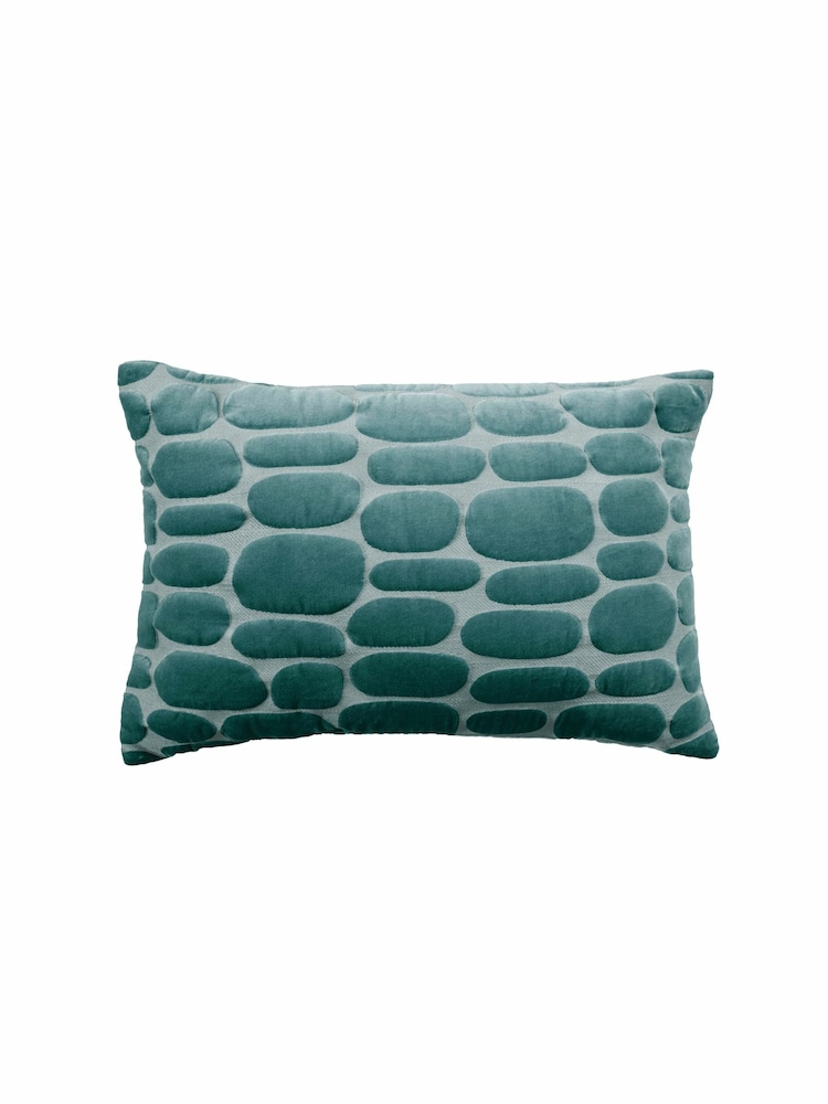 Voyage Ocean Blue 40 x 60cm Boulder Velvet Cushion - Image 2 of 4