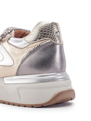 Moda in Pelle Beeli Lace Up Trainers On Wedge Sole With Zip - صورة 3 من 3