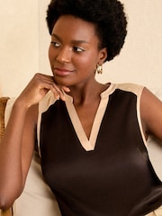 Love & Roses Ivory White Tipped Satin Front Jersey Back V Neck Vest - Image 2 of 4