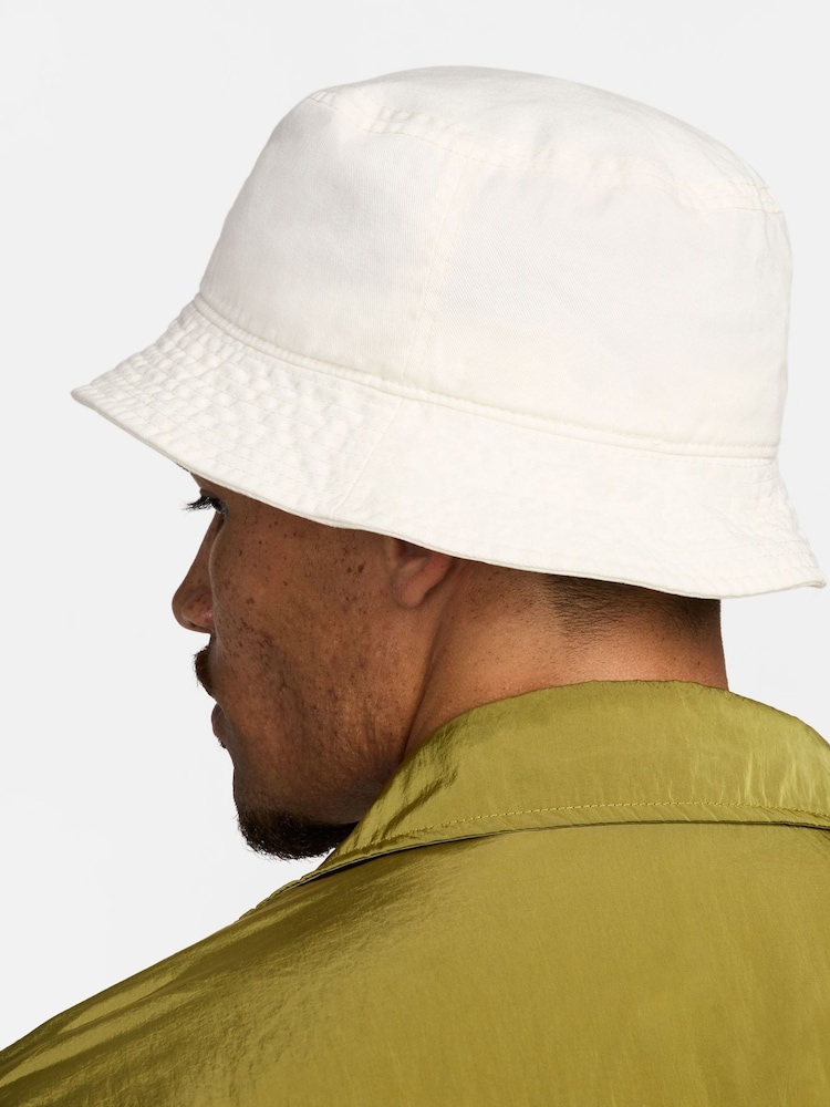 Nike White Apex Futura Wash Bucket Hat - Image 2 of 4