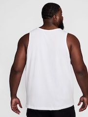 Nike White Sportswear Premium Essentials 100% Cotton Vest - Image 7 of 10