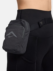 Schwarz - Nike Go Trail Running 7/8-Leggings mit starkem Stützeffekt, hohem Bund und Taschen - Bild 7 von 13