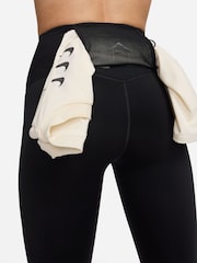 Schwarz - Nike Go Trail Running 7/8-Leggings mit starkem Stützeffekt, hohem Bund und Taschen - Bild 8 von 13