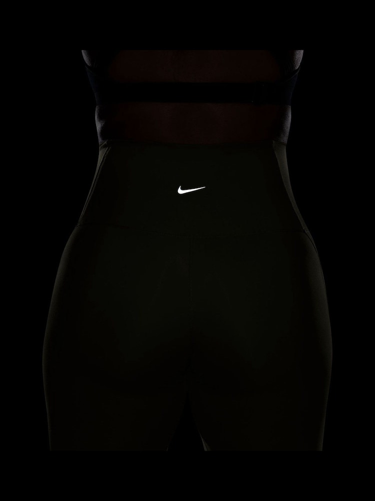 Nike Green Maternity One High-Waisted 7/8 Leggings With Pockets - Image 4 of 4 Nike Green Maternity One High-Waisted 7/8 Leggings With Pockets - Image 4 of 4
