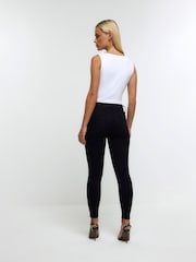 River Island Black Petite Mid Rise Bum Sculpt Skinny Jeans - Image 2 of 7