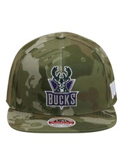 Fanatics NBA Milwaukee Bucks Hardwood Classics Tonal Camo Stretch Fitted Green Cap - Image 3 of 5