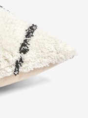 Natural Minimal Geometric 40 x 59cm Berber Cushion - Image 5 of 5