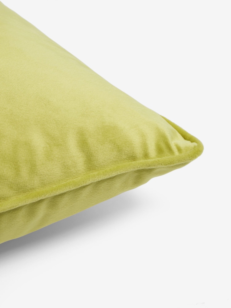 Green 59 x 59cm Matte Velvet Cushion - Image 5 of 5