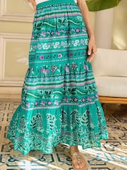 V&A | Love & Roses Green Paisley Petite Printed Tiered Skirt - Image 1 of 4