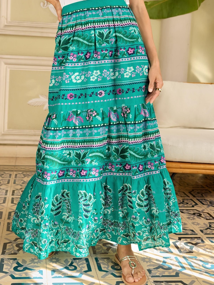 V&A | Love & Roses Green Paisley Petite Printed Tiered Skirt - Image 1 of 4 V&A | Love & Roses Green Paisley Petite Printed Tiered Skirt - Image 1 of 4