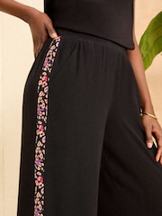 Love & Roses Black Animal Wide Leg Lightweight Side Trim Wide Leg Trousers - Image 2 of 4