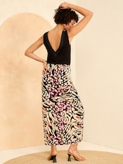 Love & Roses Black and Pink Animal Printed Jersey Midi Skirt - Image 3 of 4