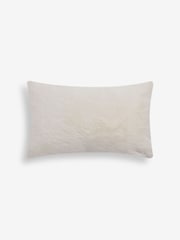 Ivory 40 x 59cm Plush Faux Fur Cushion - Image 2 of 4