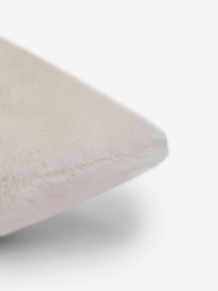 Ivory 40 x 59cm Plush Faux Fur Cushion - Image 4 of 4 Ivory 40 x 59cm Plush Faux Fur Cushion - Image 4 of 4