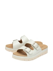 Sandalias estilo chinela casual de Lotus - Imagen 2 de 4