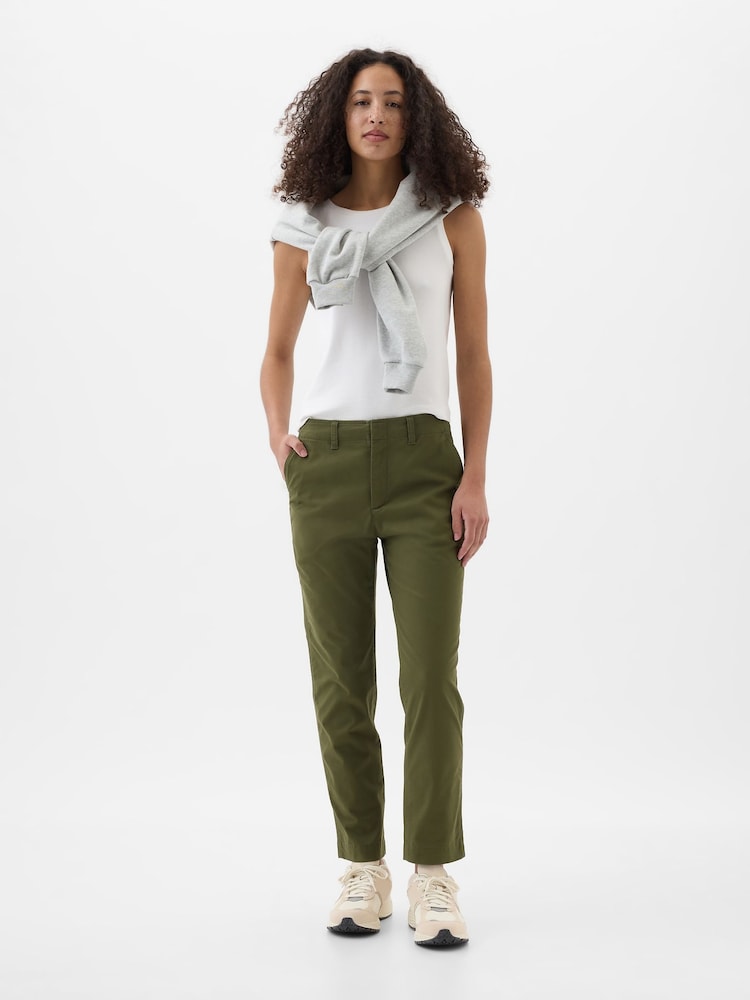 Verde - Pantalones chinos urbanos de tiro medio hasta el tobillo de Gap - Imagen 1 de 4