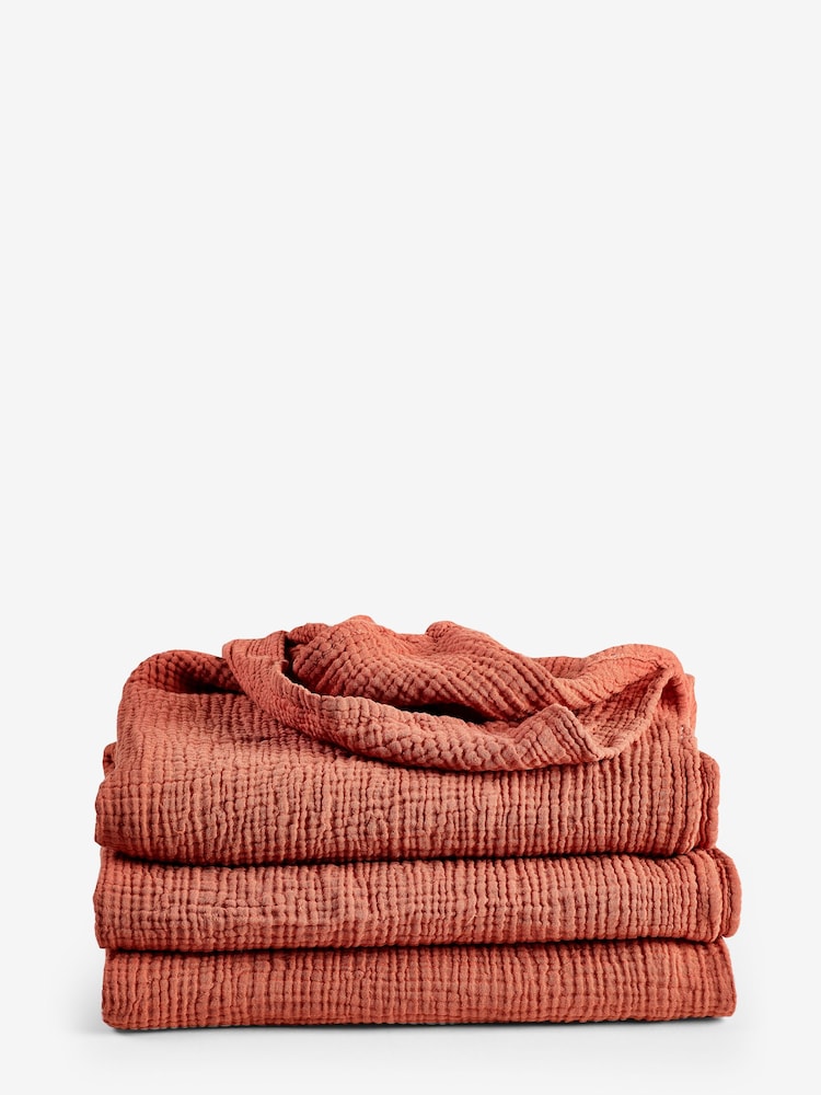 Rust Brown Crinkle Muslin Lightweight 100% Cotton Throw - Image 3 of 3