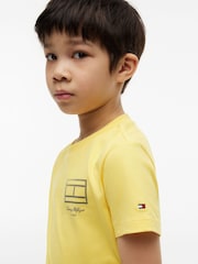 Tommy Hilfiger Yellow Outline Flag Logo Jersey T-Shirt - Image 4 of 5