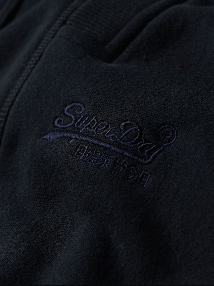 Темно-синий - спортивные брюки с логотипом Superdry Essential - Изображение 8 из 8 Темно-синий - спортивные брюки с логотипом Superdry Essential - Изображение 8 из 8