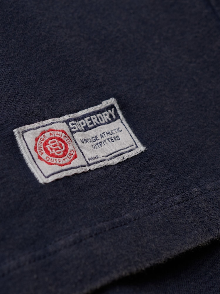 modra - Superdry 100% bombaž Vintage Athletic kratek rokav; s kratkimi rokavi majica - Slika 5 iz 5 modra - Superdry 100% bombaž Vintage Athletic kratek rokav; s kratkimi rokavi majica - Slika 5 iz 5