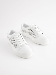 Bela - Forever Comfort® Lakirane trenirke z laserskim rezom - Slika 4 iz 7