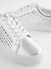 srebrna (barva); srebro - Forever Comfort® Lakirane trenirke z laserskim rezom - Slika 3 iz 6