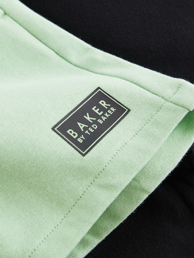 zelena - Baker by Ted Baker Zelena 100% Bombažne kratke hlače 2 komplet - Slika 6 iz 6 zelena - Baker by Ted Baker Zelena 100% Bombažne kratke hlače 2 komplet - Slika 6 iz 6