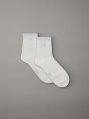 Weiß - Calvin Klein Soft Cotton Metallic Ankle Socks 2 Pack - Bild 1 von 3