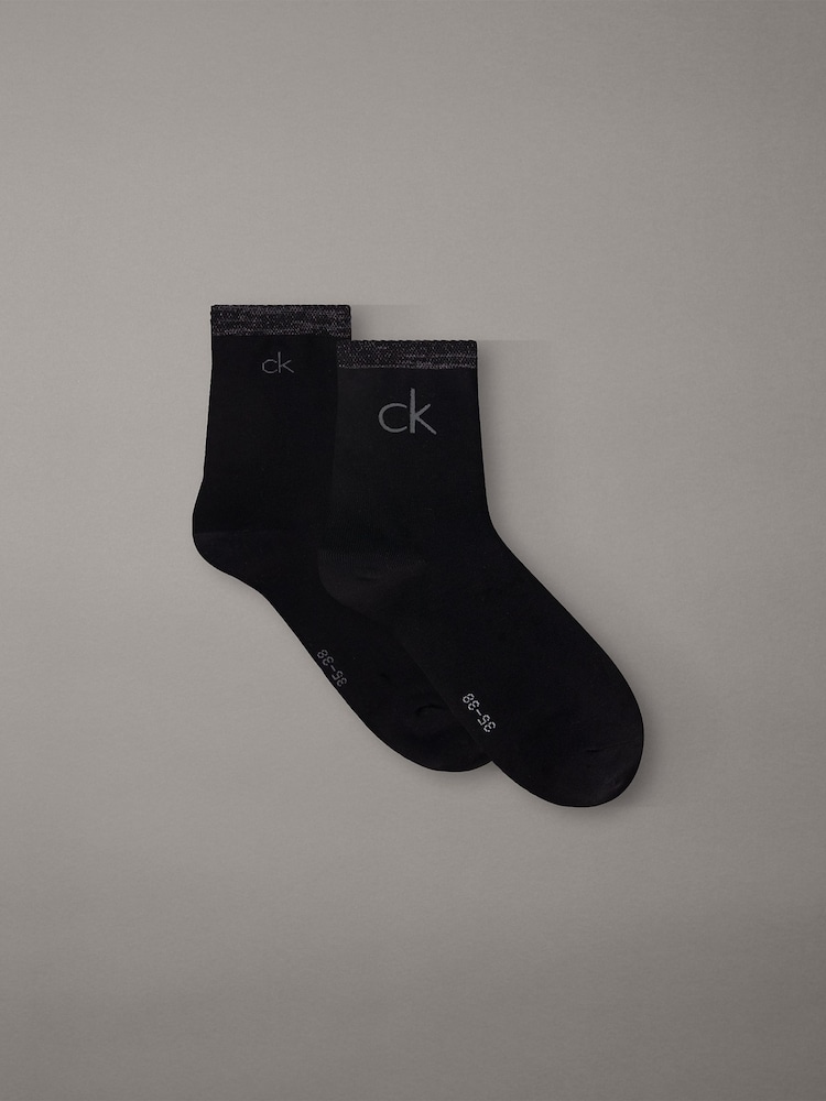 Schwarz - Calvin Klein Soft Cotton Metallic Ankle Socks 2 Pack - Bild 1 von 4 Schwarz - Calvin Klein Soft Cotton Metallic Ankle Socks 2 Pack - Bild 1 von 4