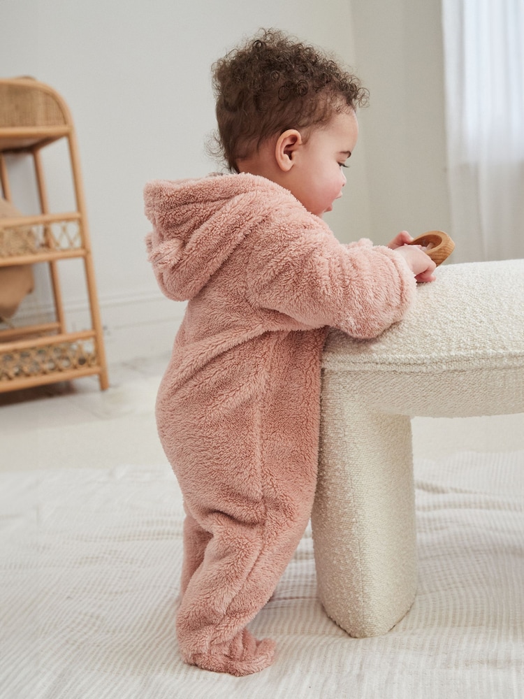 Pink - Kuscheliger Baby-Einteiler aus Fleece mit Kapuze (0M.–2J.) - Bild 2 von 11 Pink - Kuscheliger Baby-Einteiler aus Fleece mit Kapuze (0M.–2J.) - Bild 2 von 11