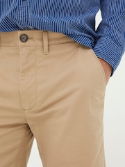 FatFace Natural Mawes Chinos Shorts - Image 3 of 4