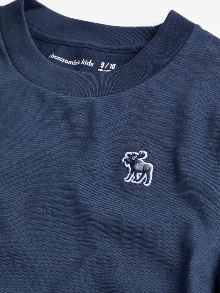 modra - Abercrombie & Fitch majica s kratkimi rokavi in majhnim logotipom  - Slika 3 iz 3
