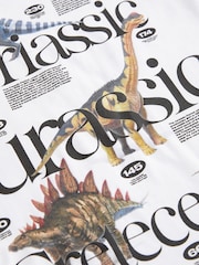 Weiß mit Dinoprint auf der Rückseite - Kurzarm-T-Shirts mit Grafik aus 100 % Baumwolle (16 bis {3} Jahre) - Bild 1 von 2