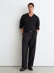 Reiss Black Alberz Wool-Cashmere V-Neck Jumper - Image 3 of 6