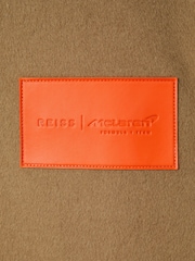 חום בהיר - McLaren F1 Wool Blend Leather Patch Varsity Bomber Jacket - תמונה 9 מתוך 9