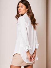 Lipsy White Collared Long Sleeves Longline  Button Through Poplin Shirt - Image 3 of 4