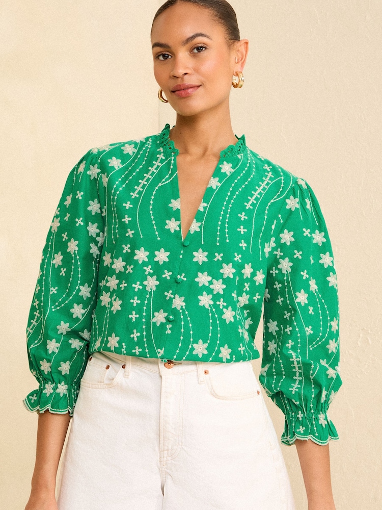 Grün - Love & Roses Bestickte Bluse mit V-Ausschnitt und 3/4 -Ärmeln - Bild 1 von 4