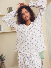 طقم بيجامة منسوجة بخامة %100 قطن من Laura Ashley - صورة 4 من 12